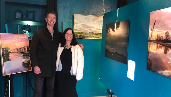 Jos van den Berg en Martine van Lieshout in het Brugwachtershuisje in Maarssen.
